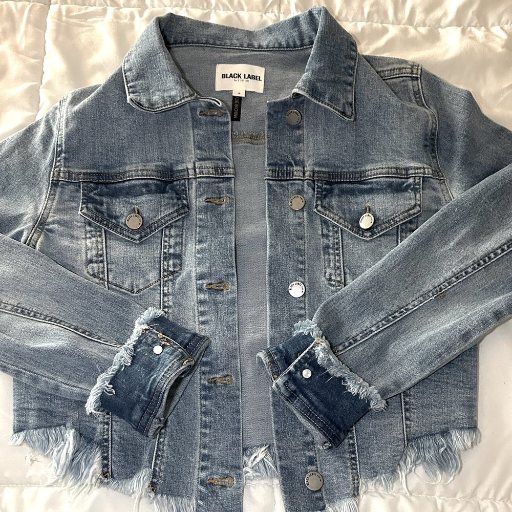 Black Label Cropped Distressed Jean Jacket Size Small